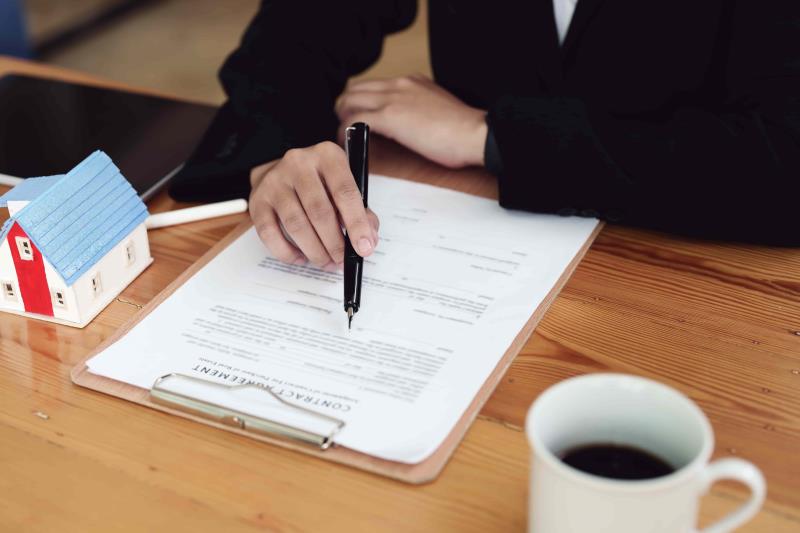 Understanding the Difference Between Lease and License Agreements